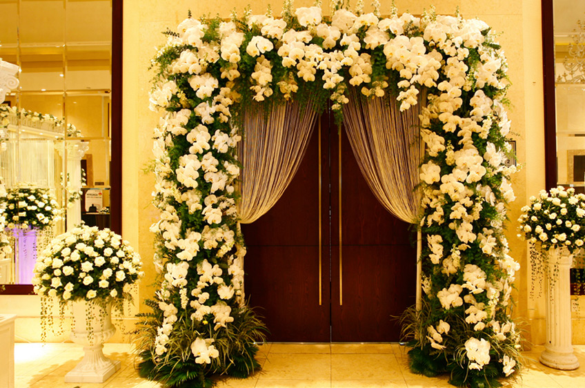 trang trí cổng cưới