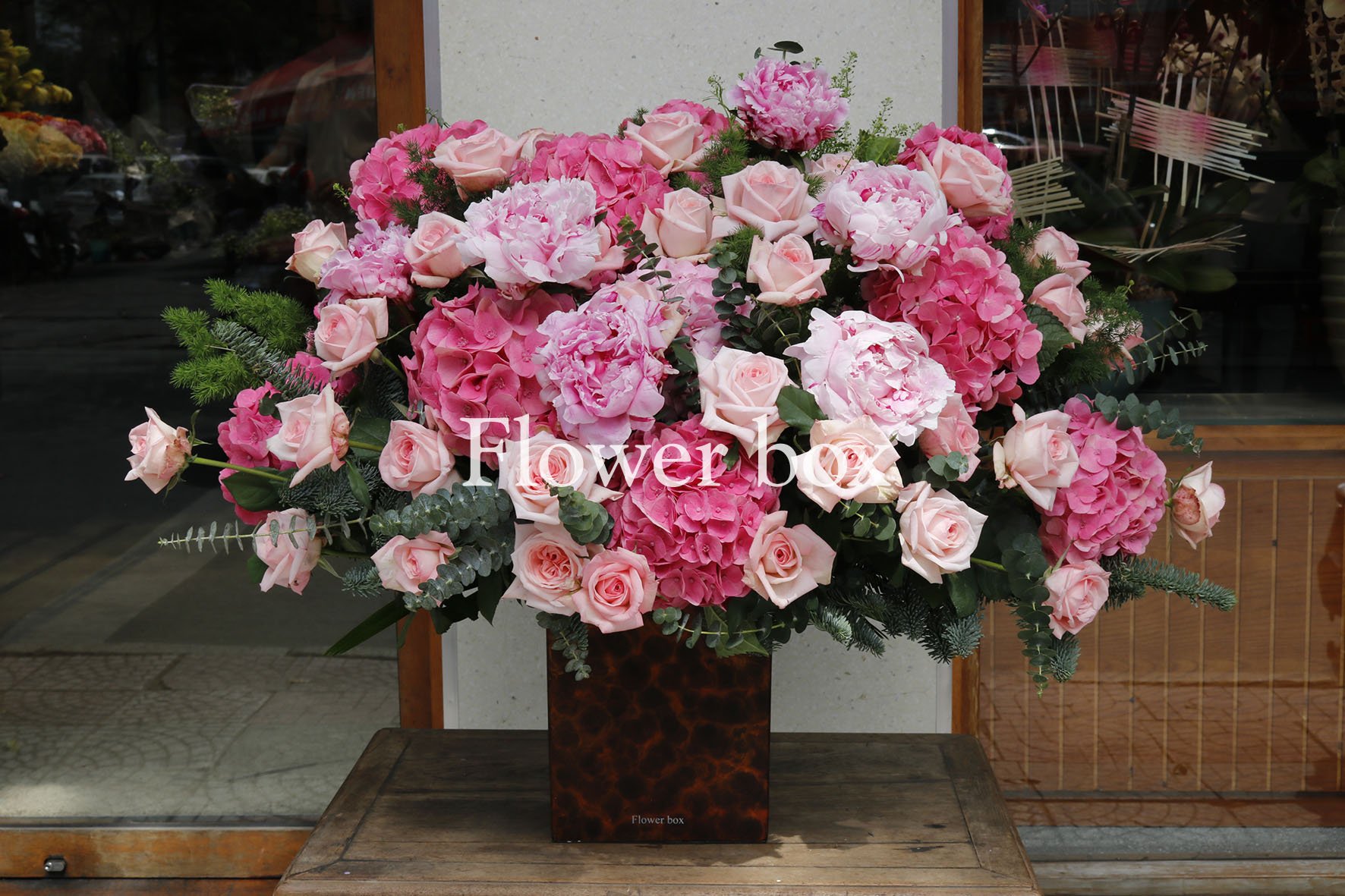 HỘP HOA NGÀY CỦA MẸ - FBVE15